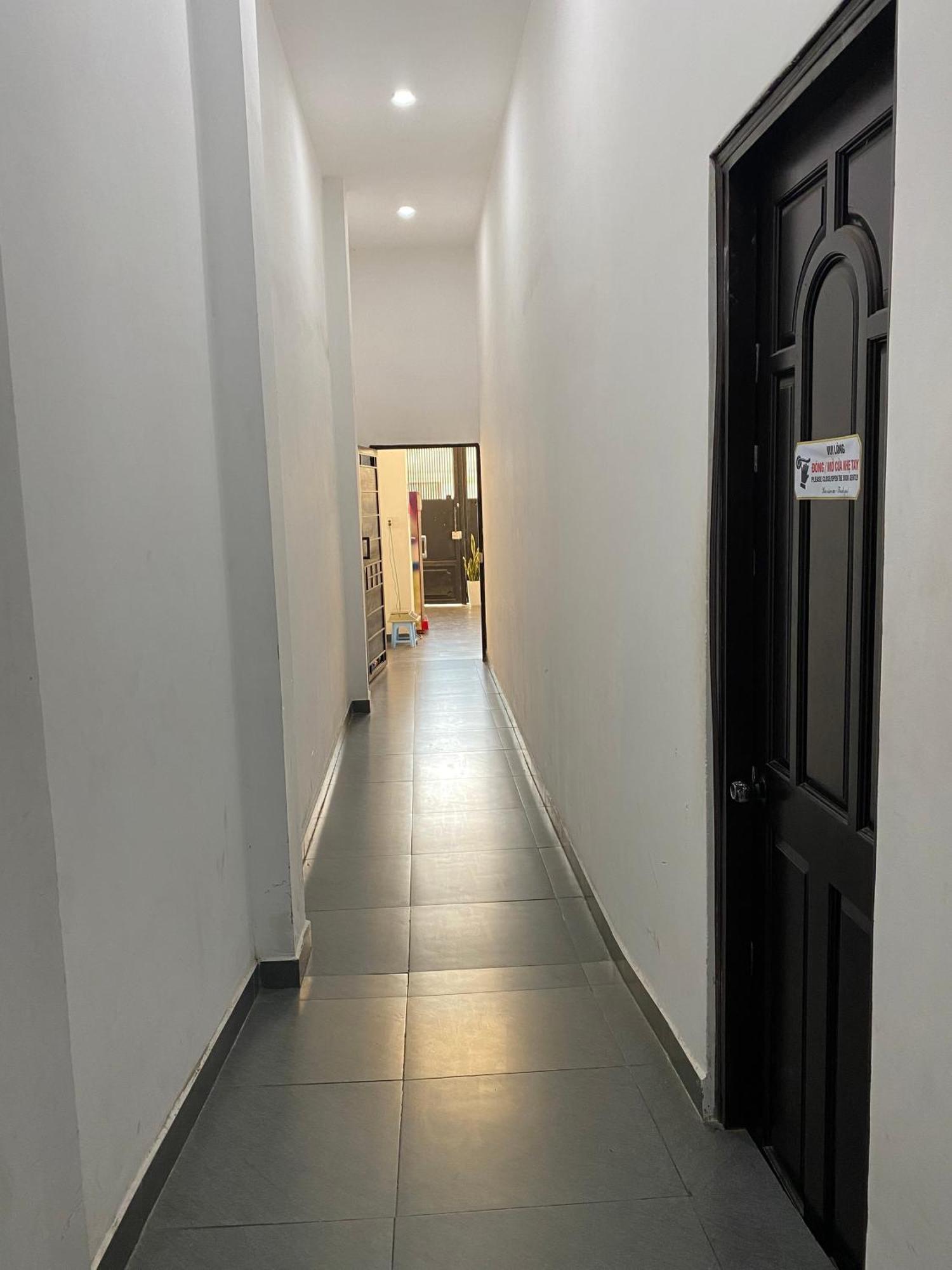 Start House Dorm Walk 5 Minutes To The Airport Apartman Ho Si Minh-város Kültér fotó